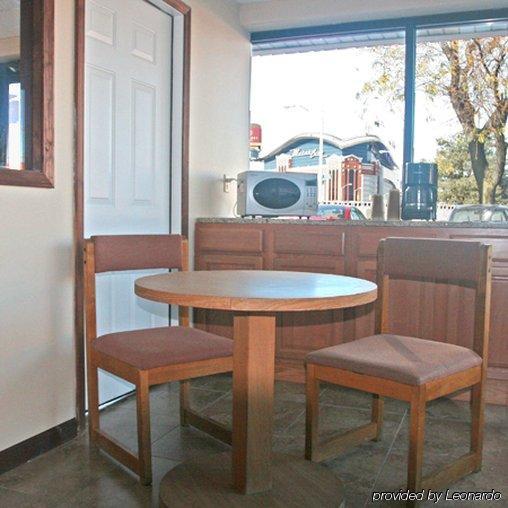 Viking Motel-Detroit Restaurant photo